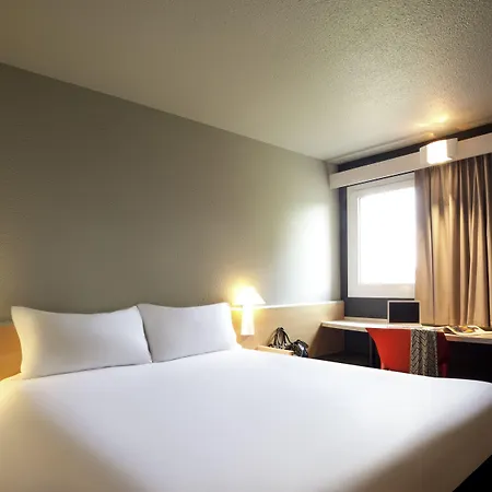 Отель Ibis Mulhouse Ile Napoleon