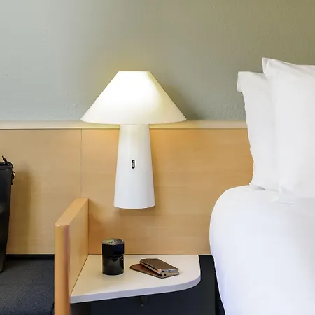 Ibis Mulhouse Ile Napoleon Hotel Sausheim