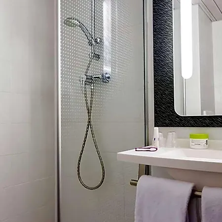 Ibis Mulhouse Ile Napoleon 3* Сошем