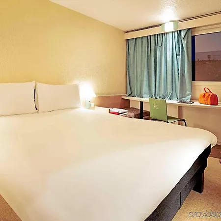 Ibis Mulhouse Ile Napoleon 3*