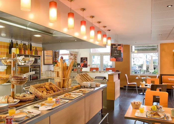 Ibis Mulhouse Ile Napoleon 3* סושיים
