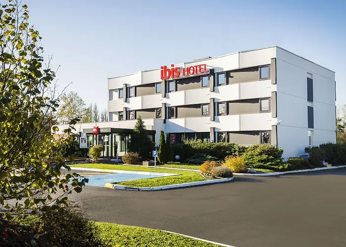 Ibis Mulhouse Ile Napoleon 호텔